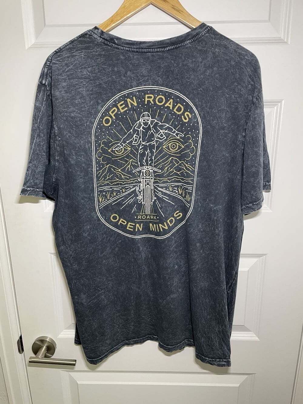 Roark Mens L "Open Roads Open Minds" Graphic Distressed Acid Moto Black T-Shirt